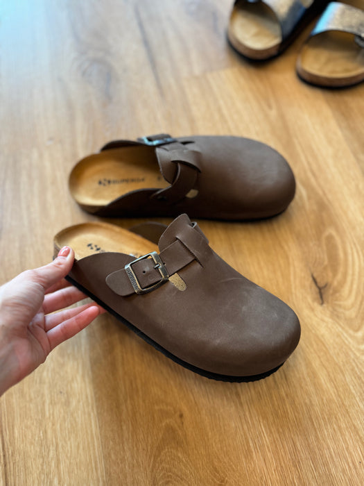 Sabot Marrone Superga