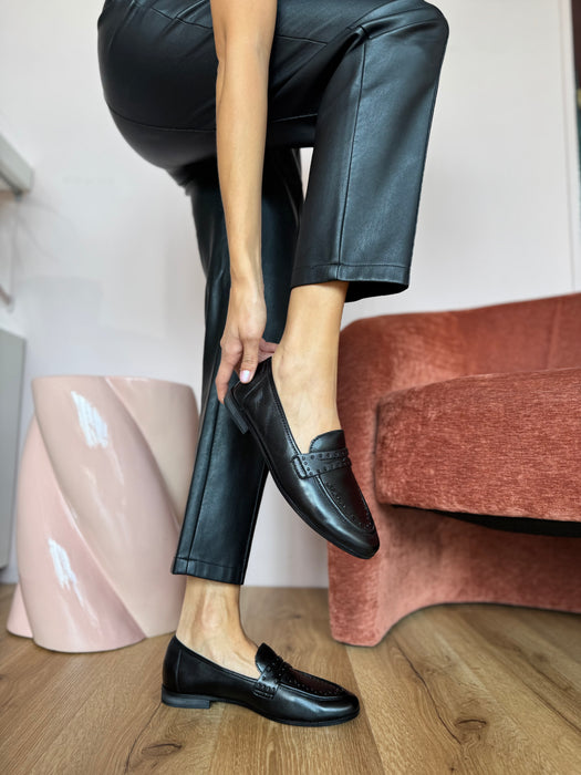 Mocassino borchiette vera pelle