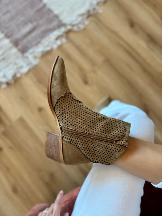 Texano forato Corina