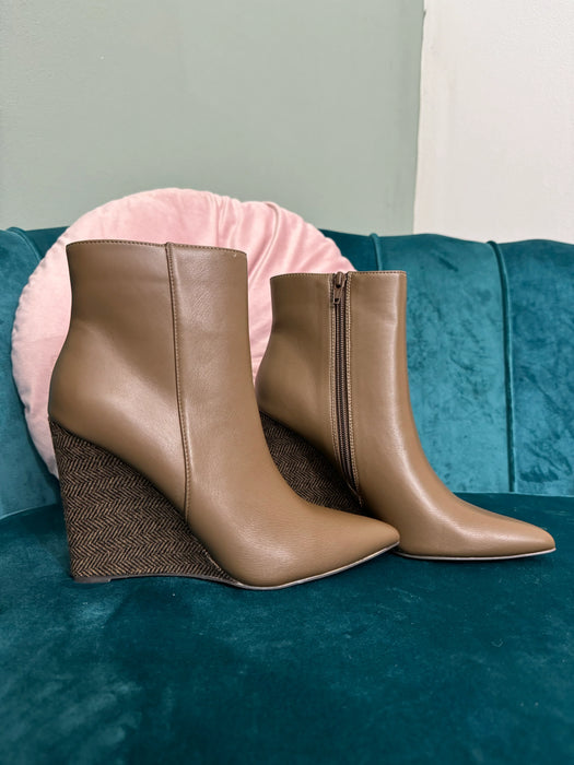 Tronchetto zeppa Jasmine Marrone