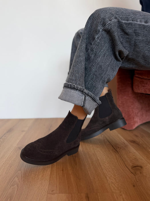 Chelsea boot coda di rondine MARRONE