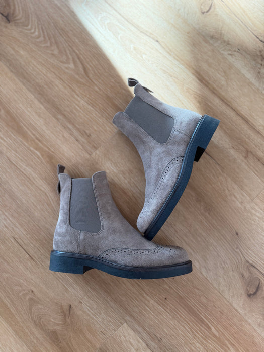 Chelsea boots camoscio TORTORA