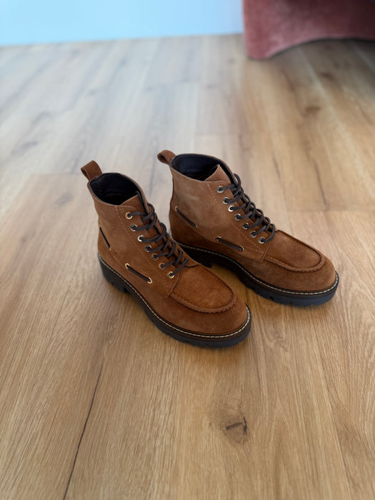 Stivaletto barca cognac