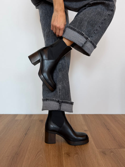 Chelsea boot DINA NERO