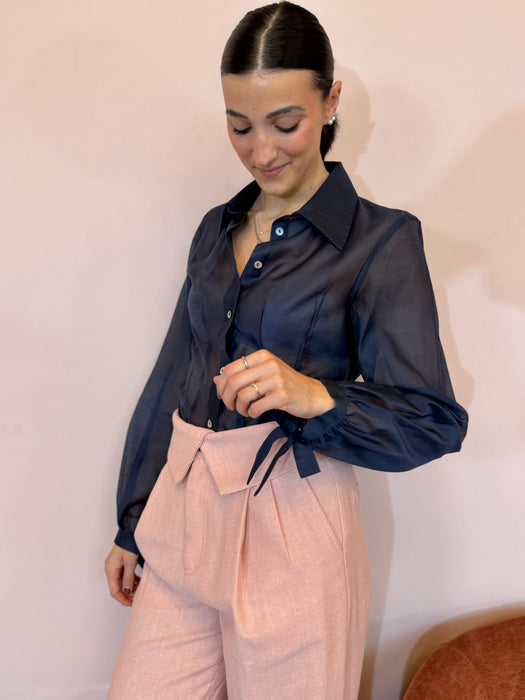 Camicetta blu trasparenza
