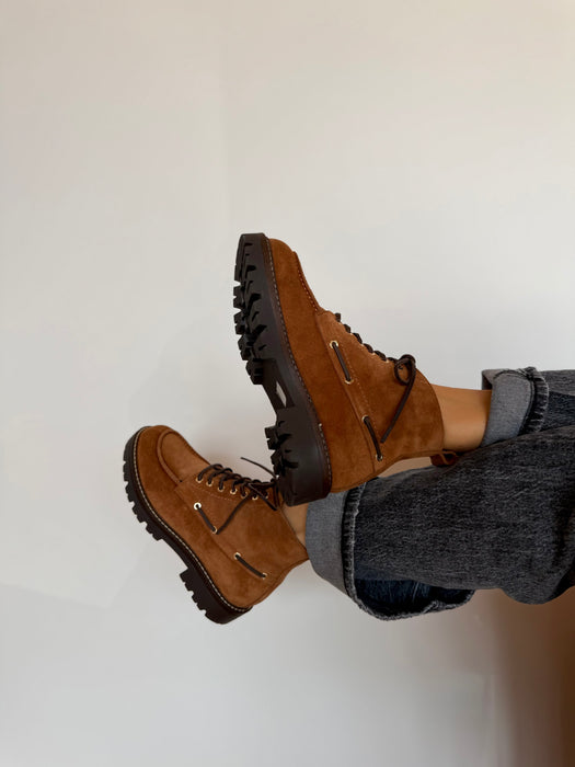 Stivaletto barca cognac