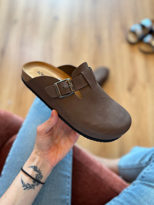 Sabot Marrone Superga