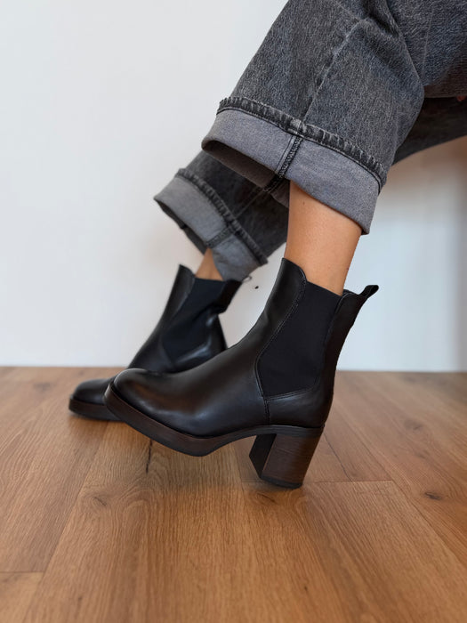 Chelsea boot DINA NERO