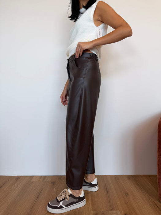 Pantalone simil pelle barrel MARRONE