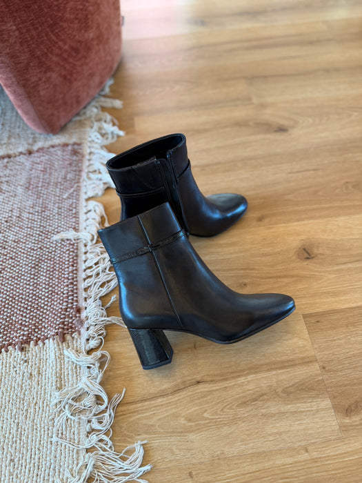 Tronchetto FLORA NERO