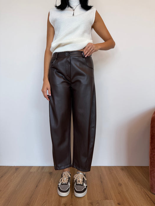 Pantalone simil pelle barrel MARRONE